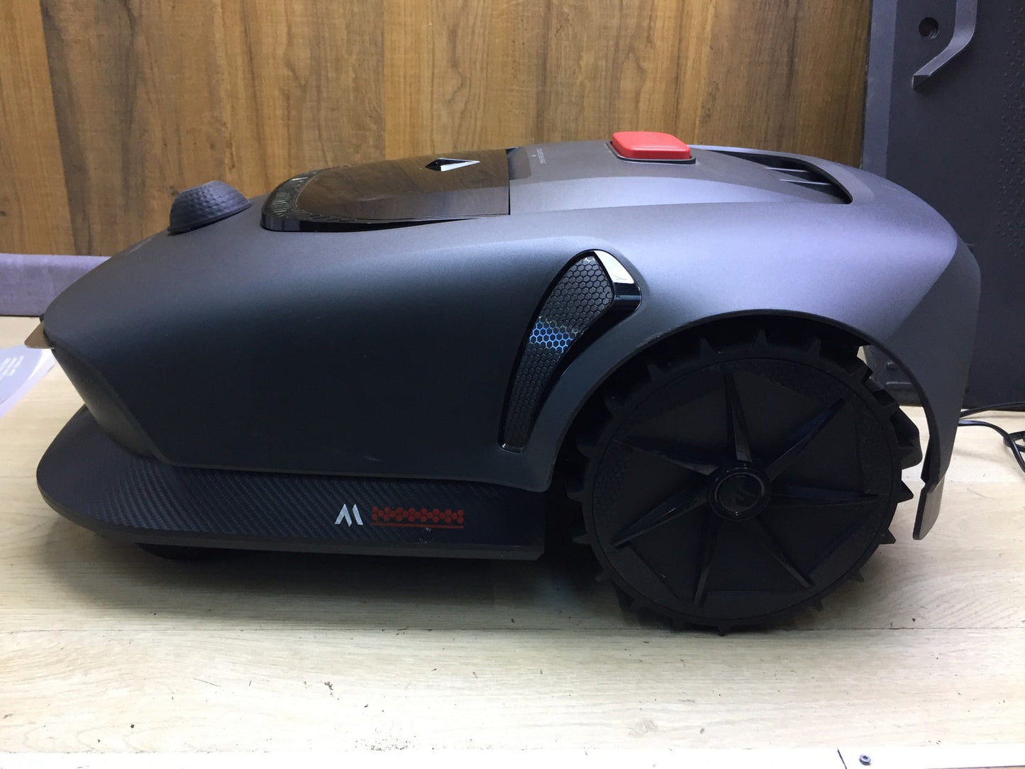 Dreame Mova 600 robotic lawnmower MLLM1110 for lawns up to 600 m² I33407