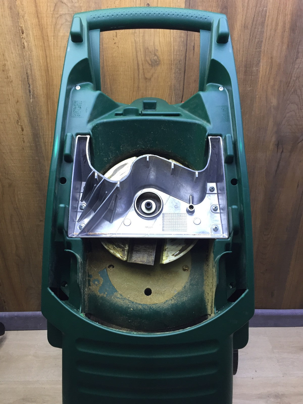 Bosch AXT Rapid 2000 Häcksler, 2000W, I33880