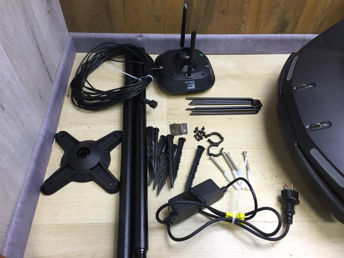 Kärcher RCX 6 Mähroboter Leistung bis zu 3.000 m² Allrad-Antrieb GPS RTK I34248