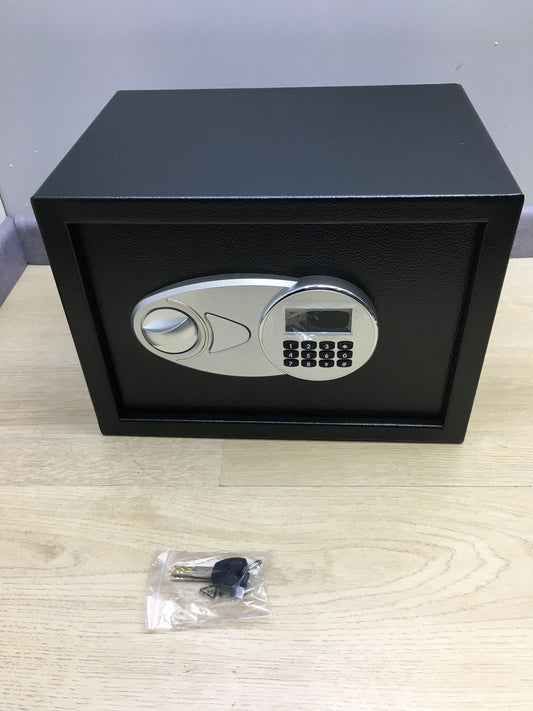 AmazonBasics Tresor, 14 l, Schwarz, I17584