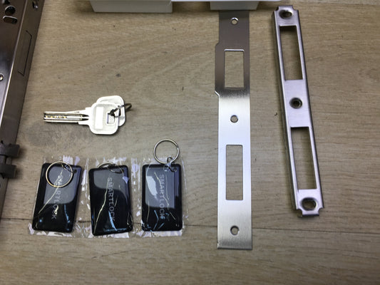 Ruveno Smartes Türschloss mit Griff, Schlank Fingerabdrucks Türschloss, I31400