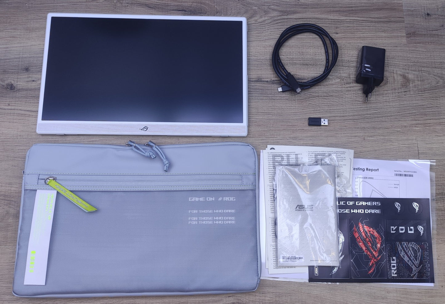 ASUS ROG Strix XG16AHPE-W tragbarer Gaming Monitor 15.6" FHD USB-C NVIDIA G-Sync