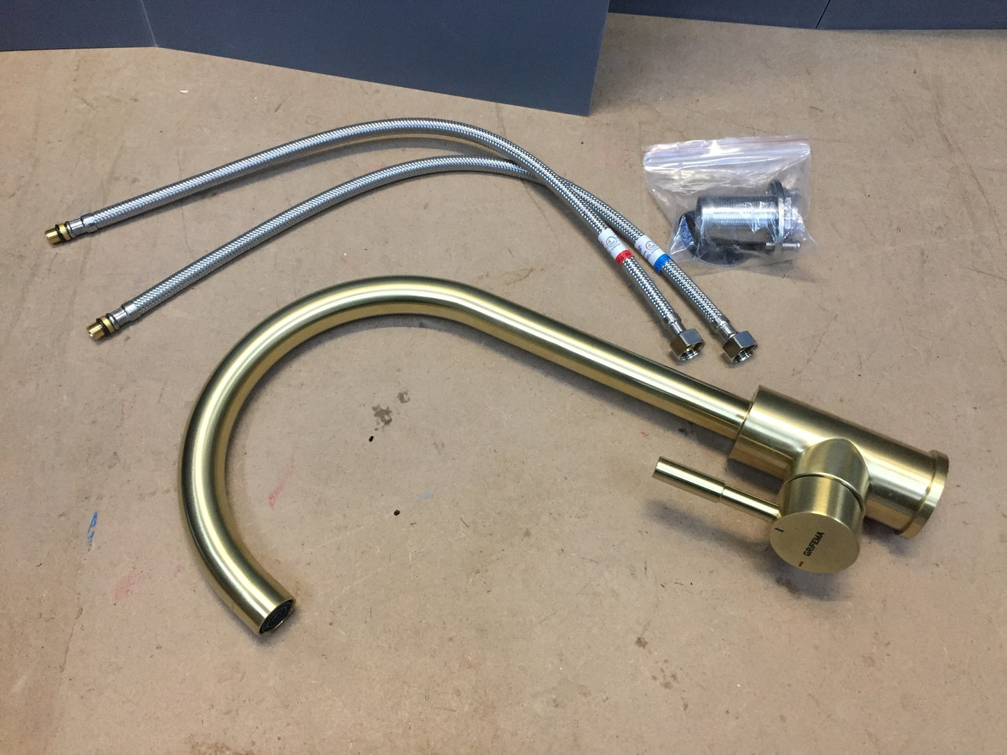 GRIFEMA G4008Y Küchenarmatur Wassersparend, Gebürstet Gold, Wasserhahn, I14065