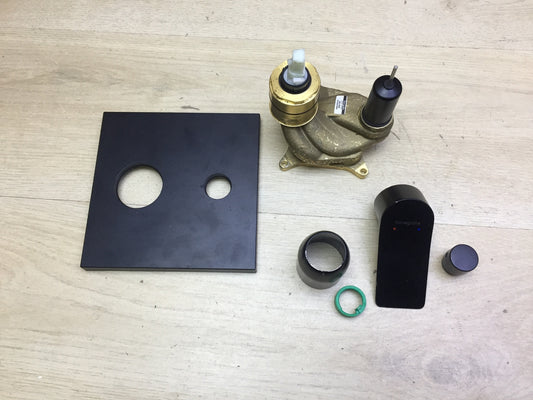 Hansgrohe 75415670 Wannenarmatur Vivenis, Unterputz, I31801