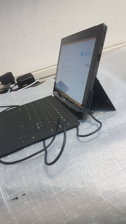 Microsoft Surface RT 32GB 1516 Windows Tablet 10,6" Touch WiFi