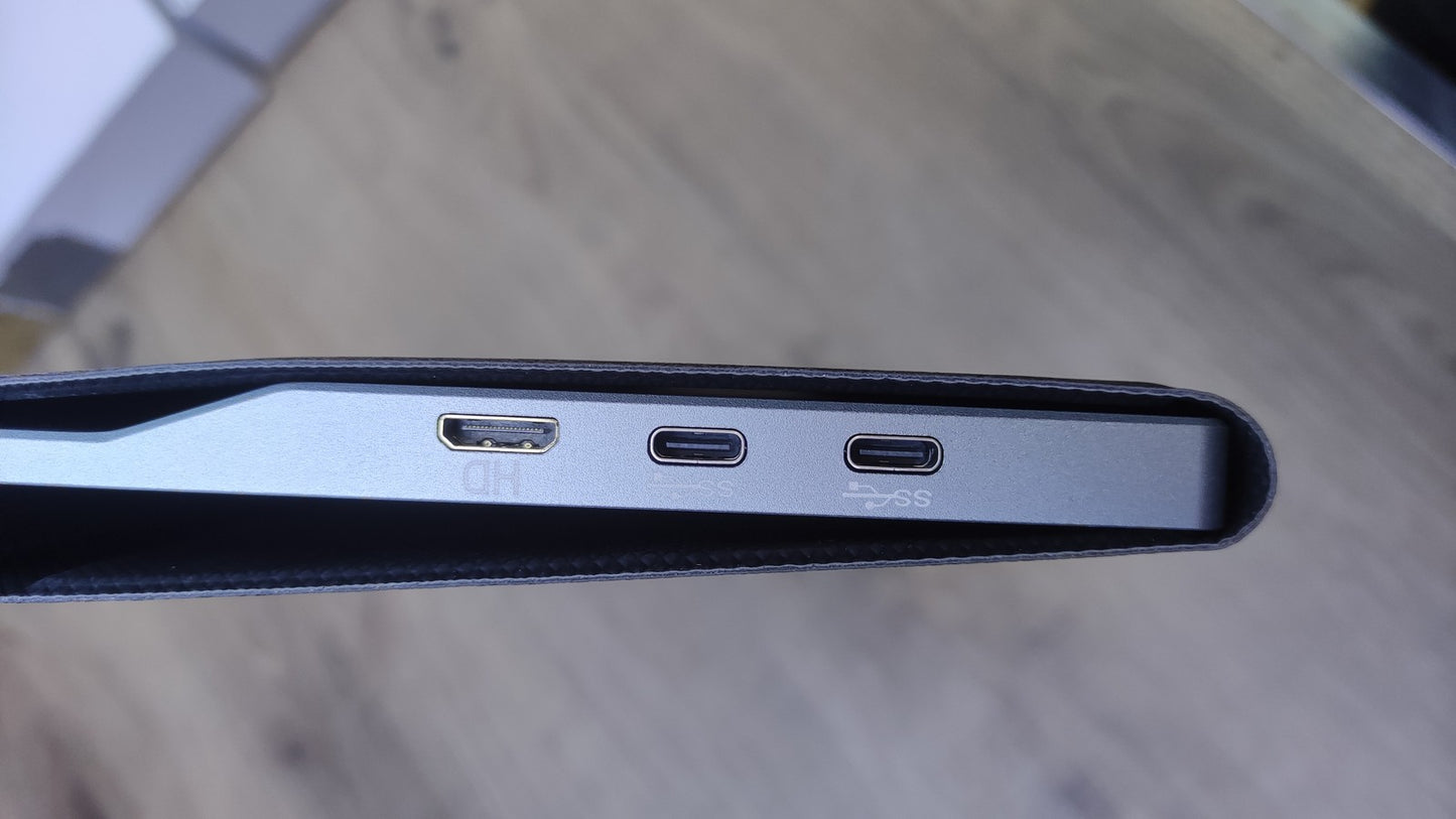 Uperfect Tragbarer 4K Gaming Monitor 15,6" Ultra HD 3840x2160 USB-C silber