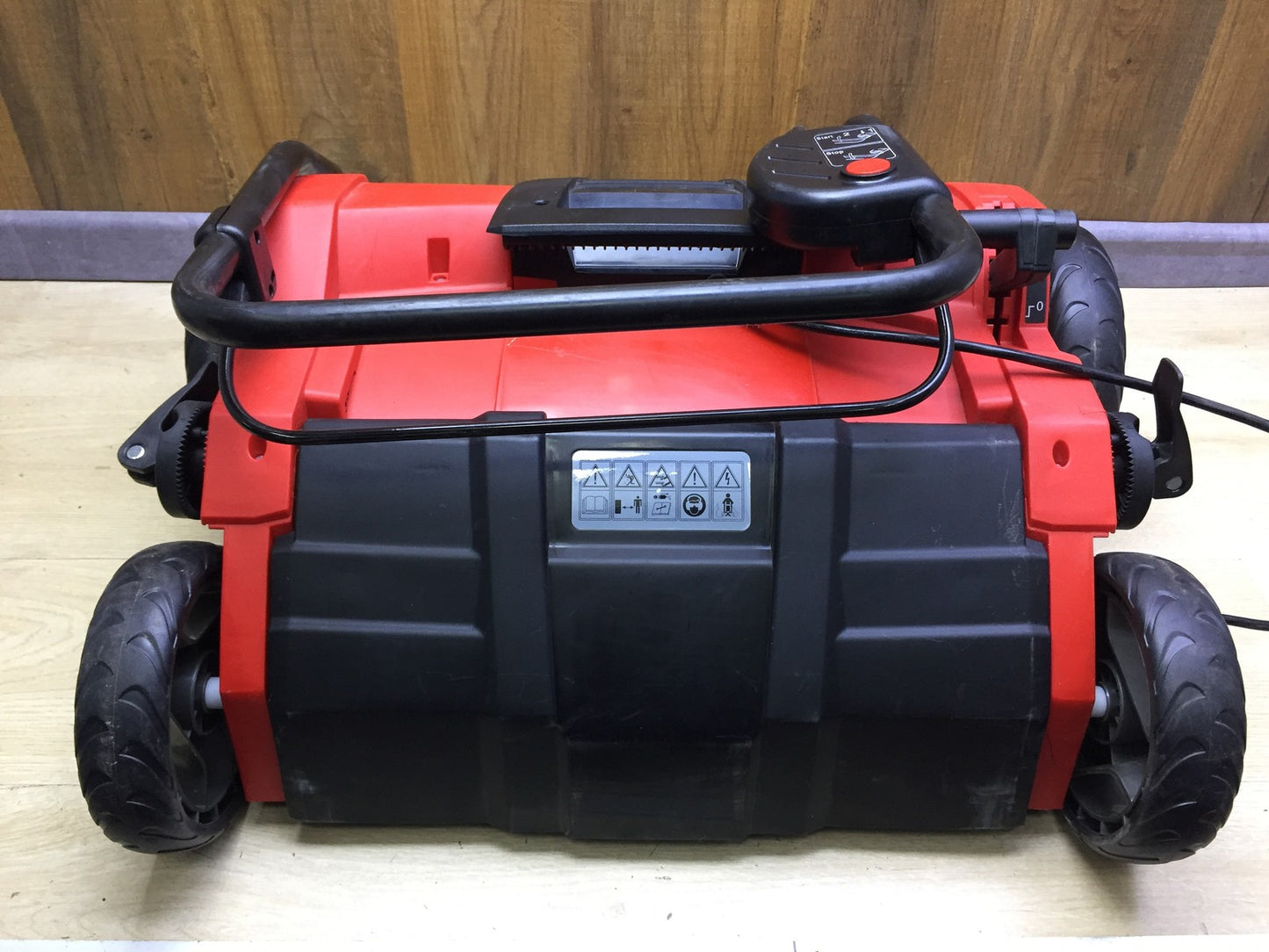 Einhell GE-SA 1640 Elektro-Vertikutierer/Rasenlüfter, I34061