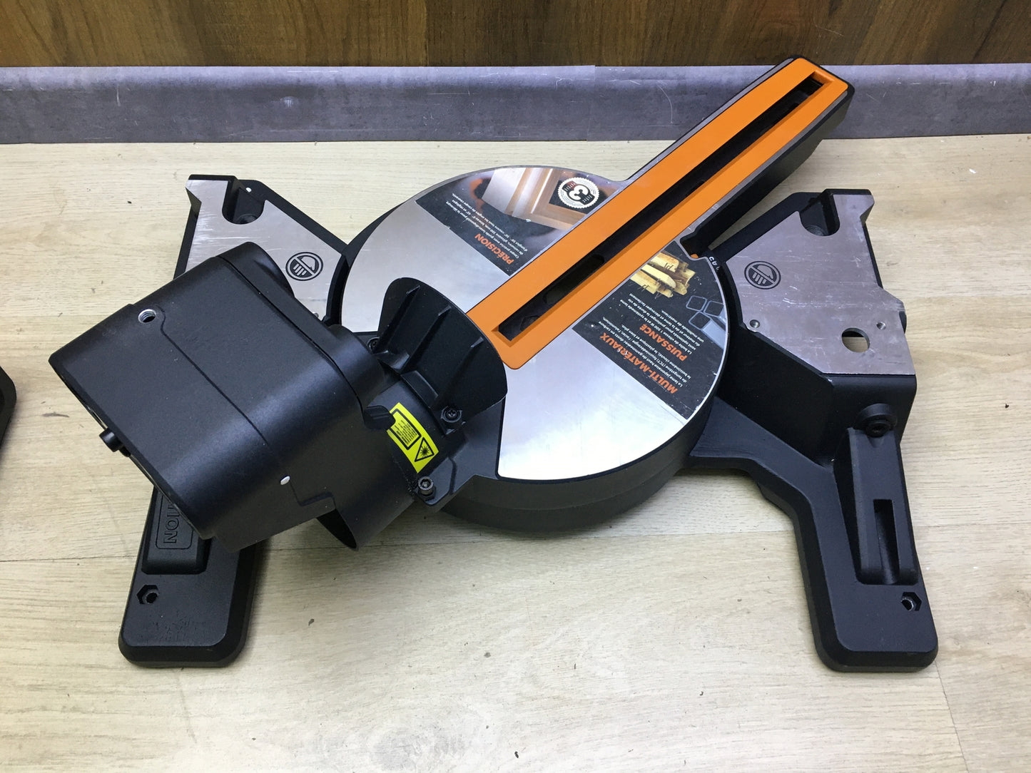 Evolution R210SMS-300+ Mehrzweck-Gleit-Gehrungssäge 210 mm, I31494