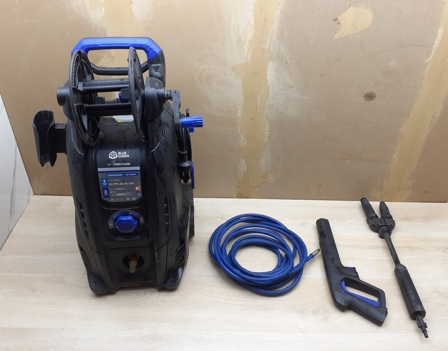 AR Blue Clean Hochdruckreiniger mit Dualtech System e-4 TWINFLOW 2500 W, I14438