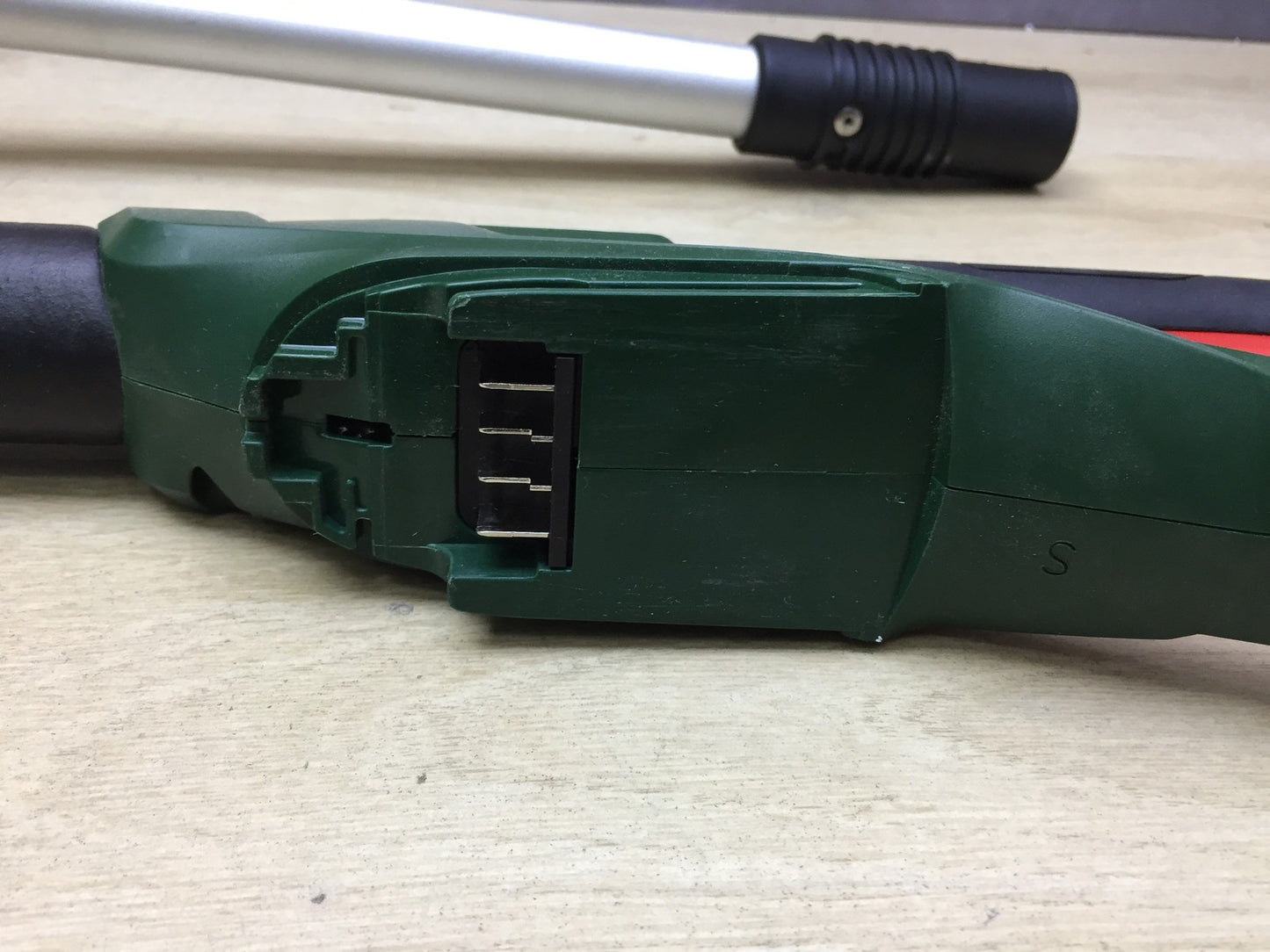 Bosch DIY UniversalChainPole 18 Akku-Hochentaster solo, I34267