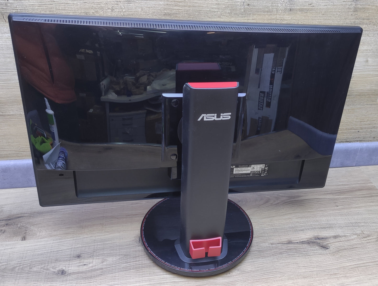 Asus VG248QE Gaming Monitor 24" FHD 1920x1080 DVI HDMI DP 144Hz 1ms Lautsprecher