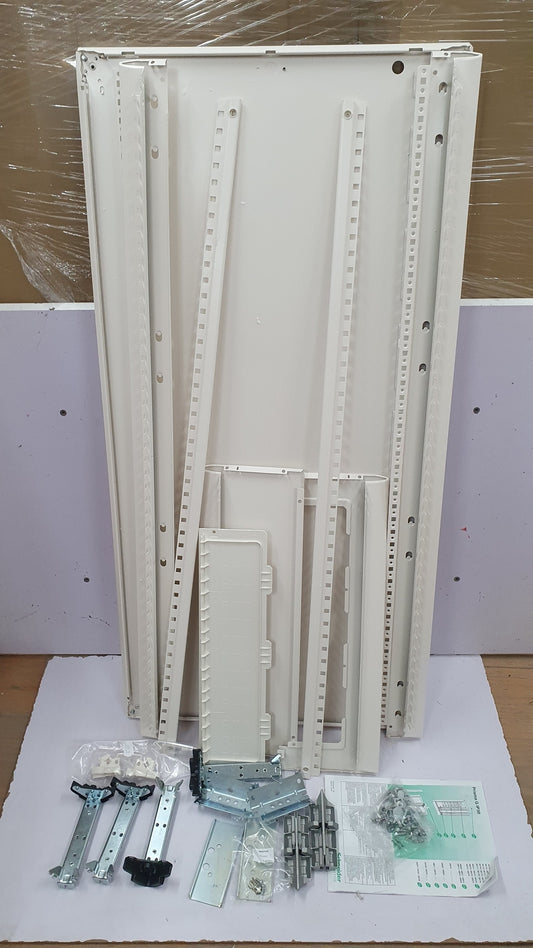 Schneider 08118 Prisma G WANDVERTEILER ERWEITERUNG B=600 24M V11108