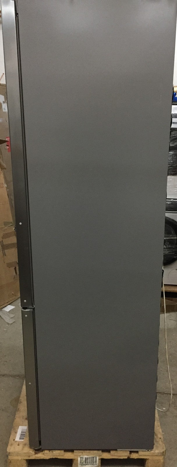 Bosch Serie 6 KGE398IBP Kühlschrank Gefrier-Kombination 343 L LowFrost VitaFresh