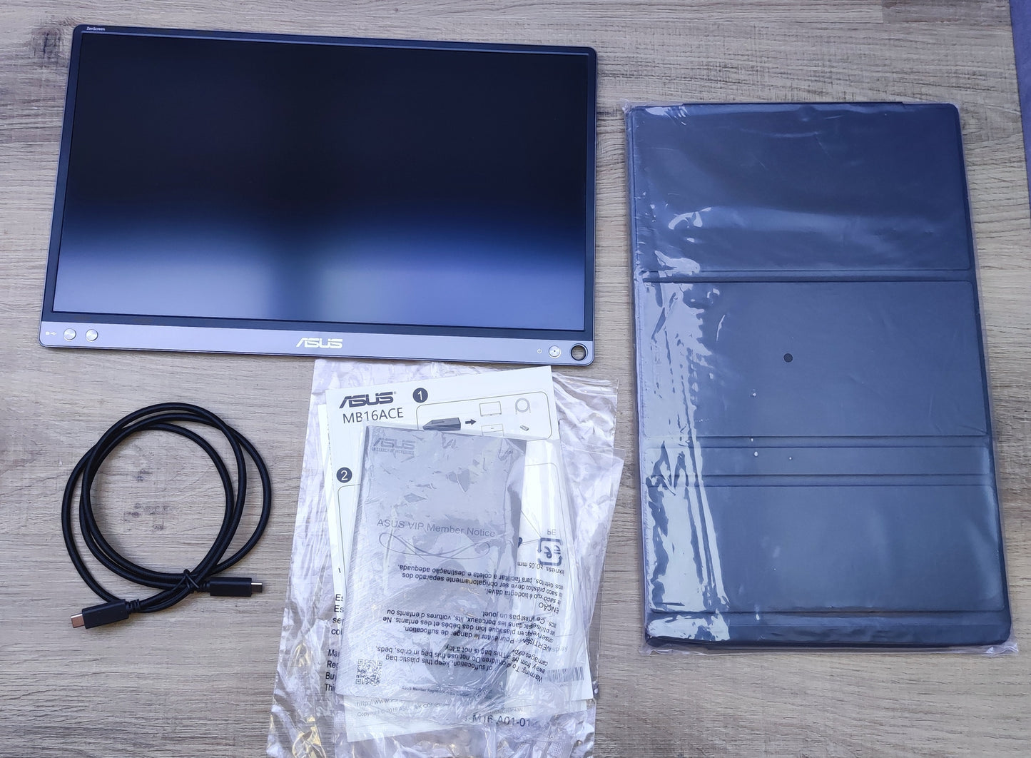 Asus ZenScreen MB16ACE tragbarer USB-Monitor 15.6" FHD 1920x1080 USB-C IPS Panel