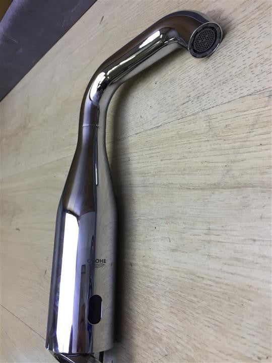 GROHE Essence E Elektronische Waschtischarmatur Wasserhahn 36446000 I31916