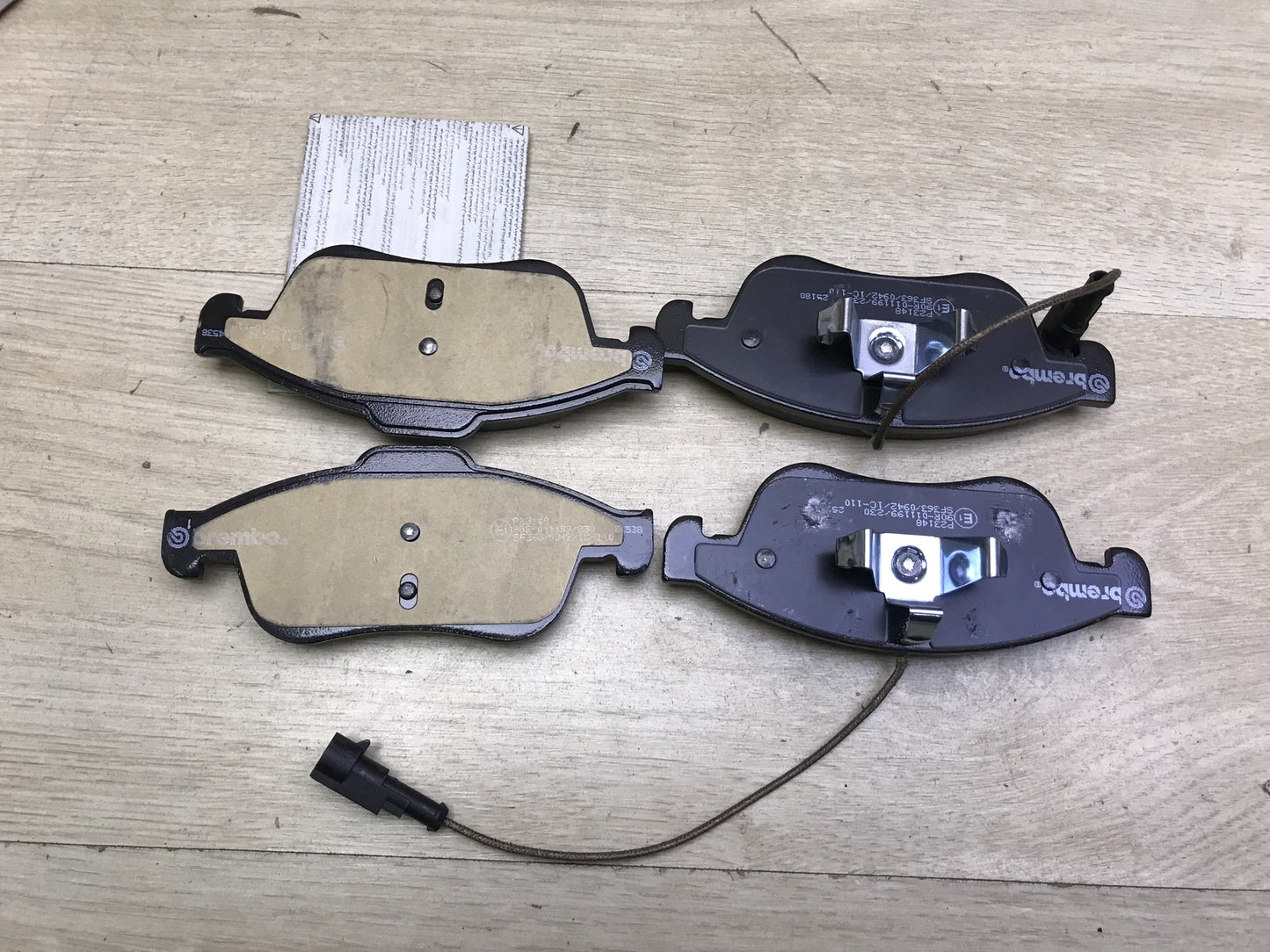 Brembo P23148 Vordere Bremsbeläge, 4 Stück, für ALFA ROMEO GIULIETTA I31070