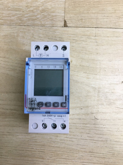 LEGRAND 412654 Digital Astro Time Switch, Combined Function AlphaRex D21, I32897 