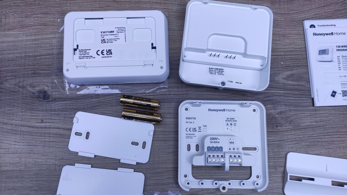 Honeywell T3R 7-Day Programmable Wireless Thermostat, I30557