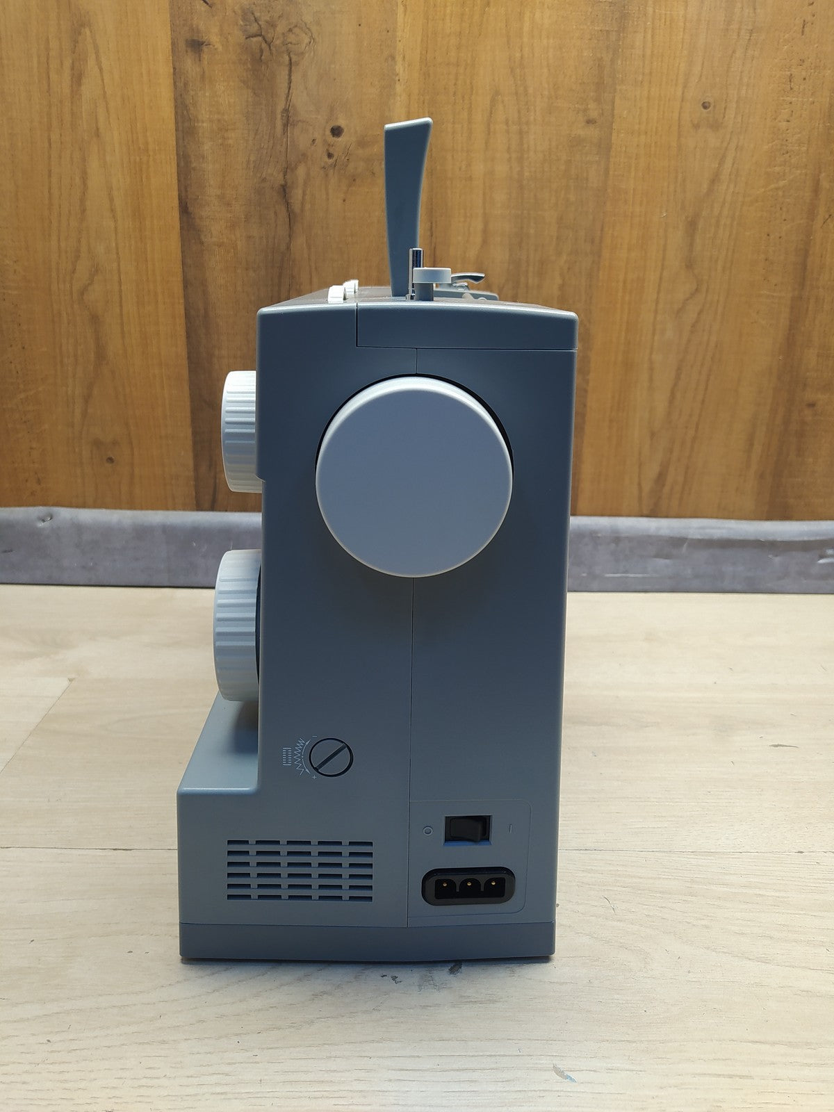 Singer Heavy Duty 4411 Nähmaschine, 11 Stichprogramme, I36683