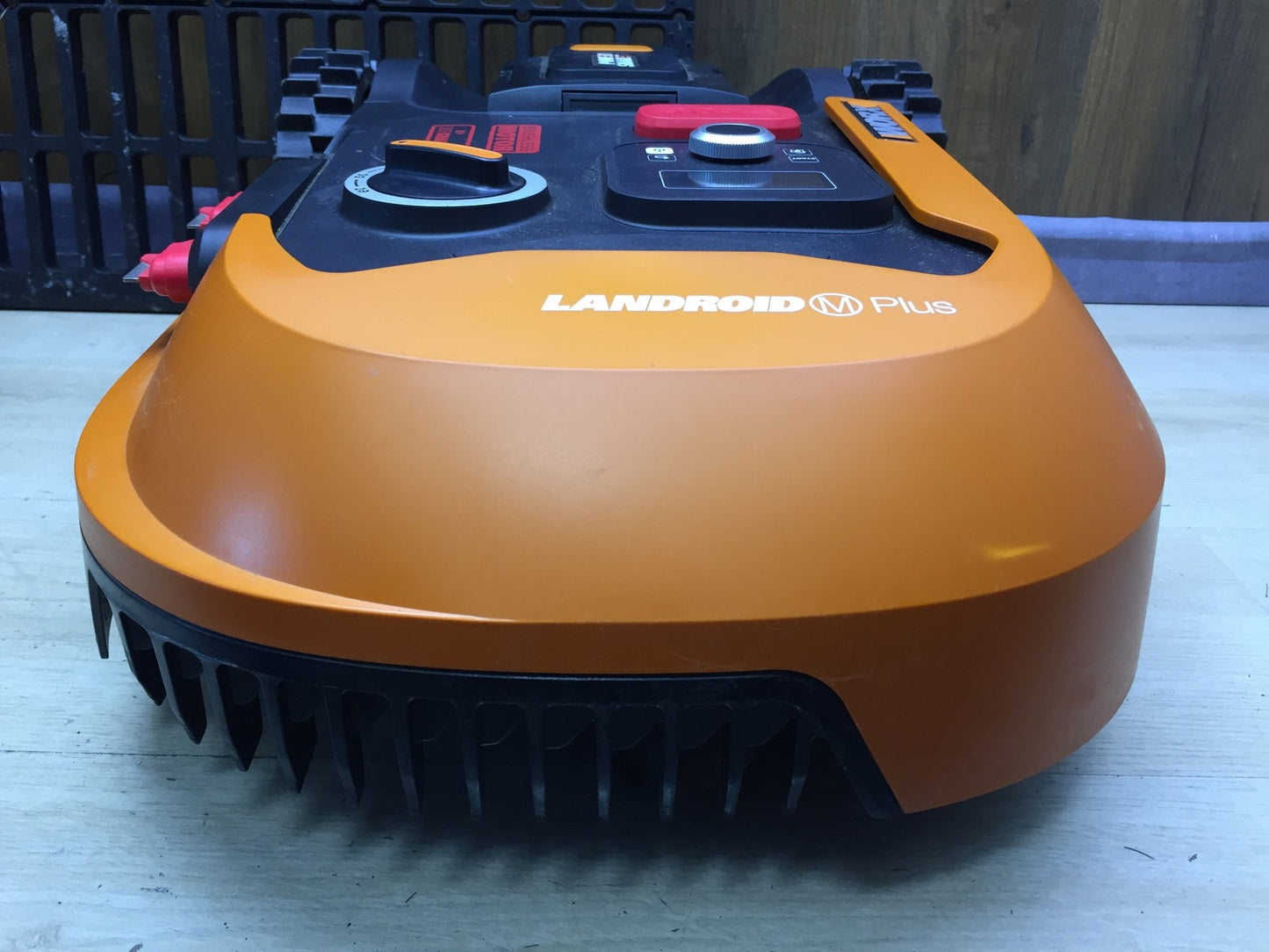 WORX Landroid M700 PLUS WR167E Mähroboter für Gärten bis 700 qm, I34210