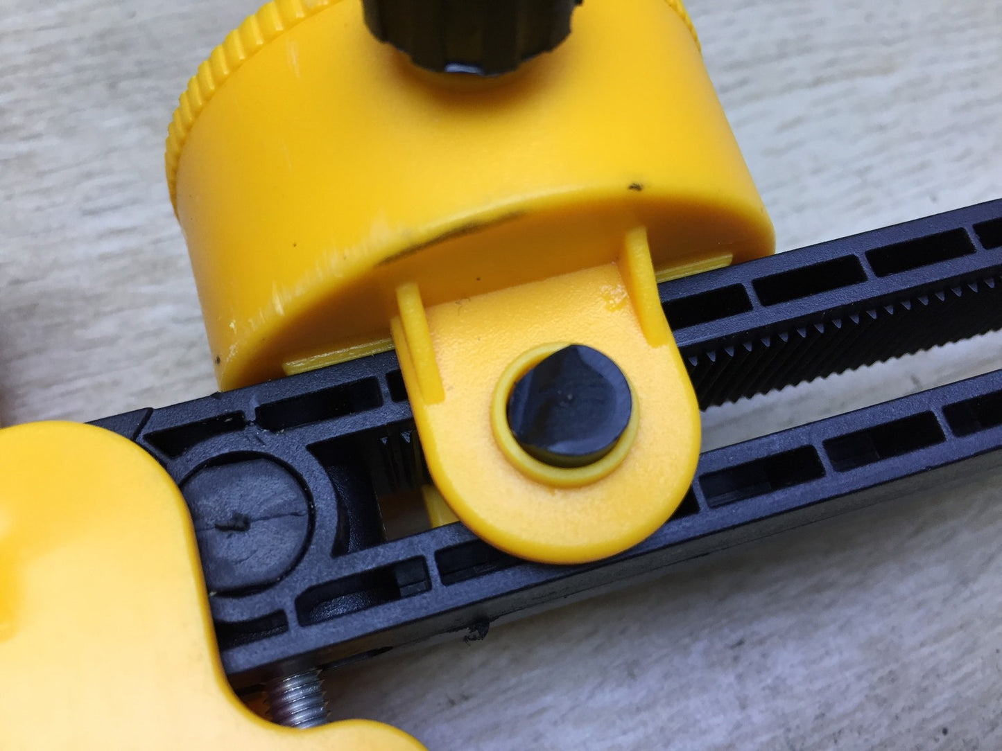 Dewalt cross line laser DCE089G without battery 2.0 Ah, I33106 