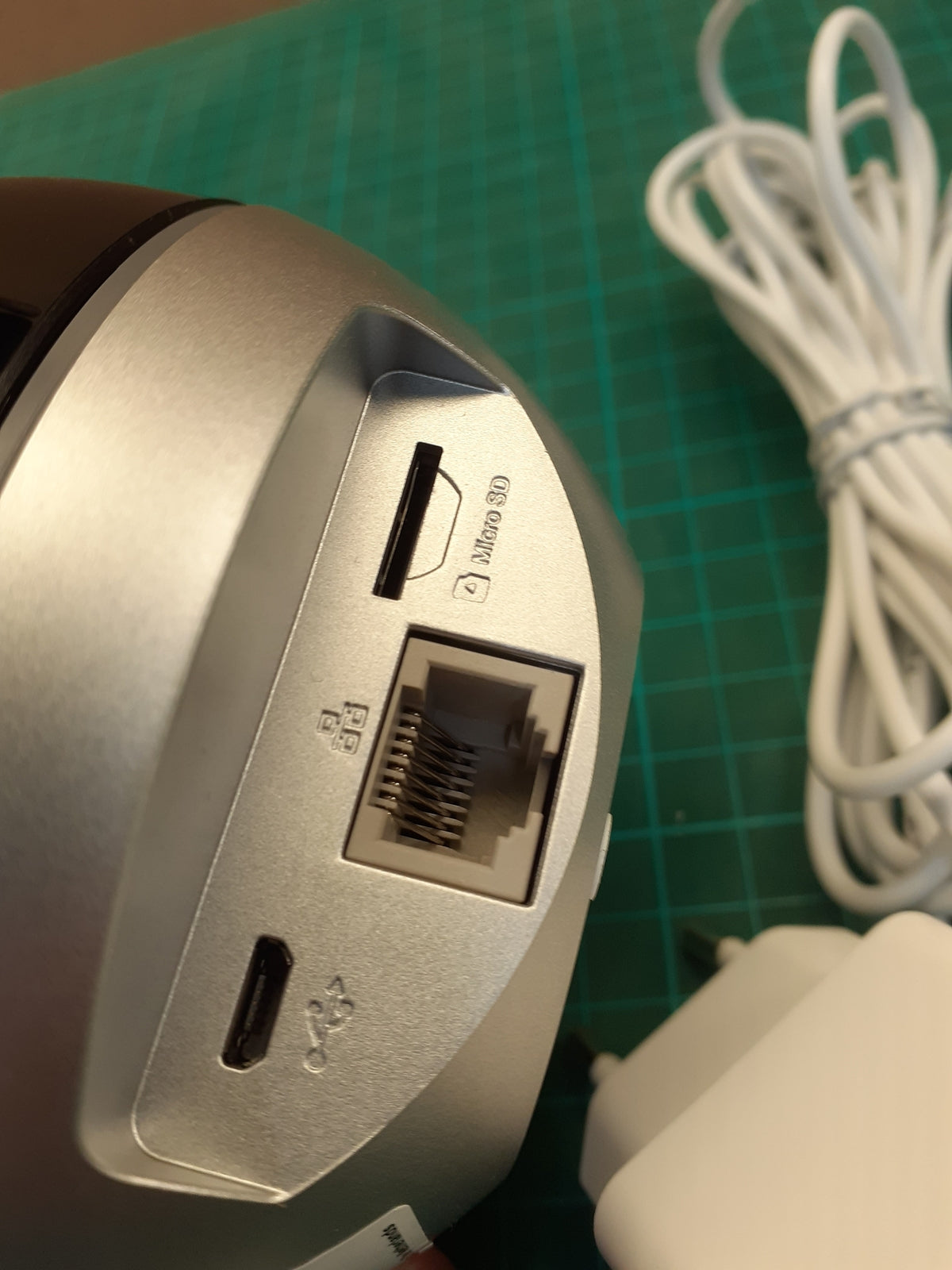 EZVIZ C6W Indoor 4MP Überwachungskamera, WLAN IP-Kamera mit Schwenkung, I04543