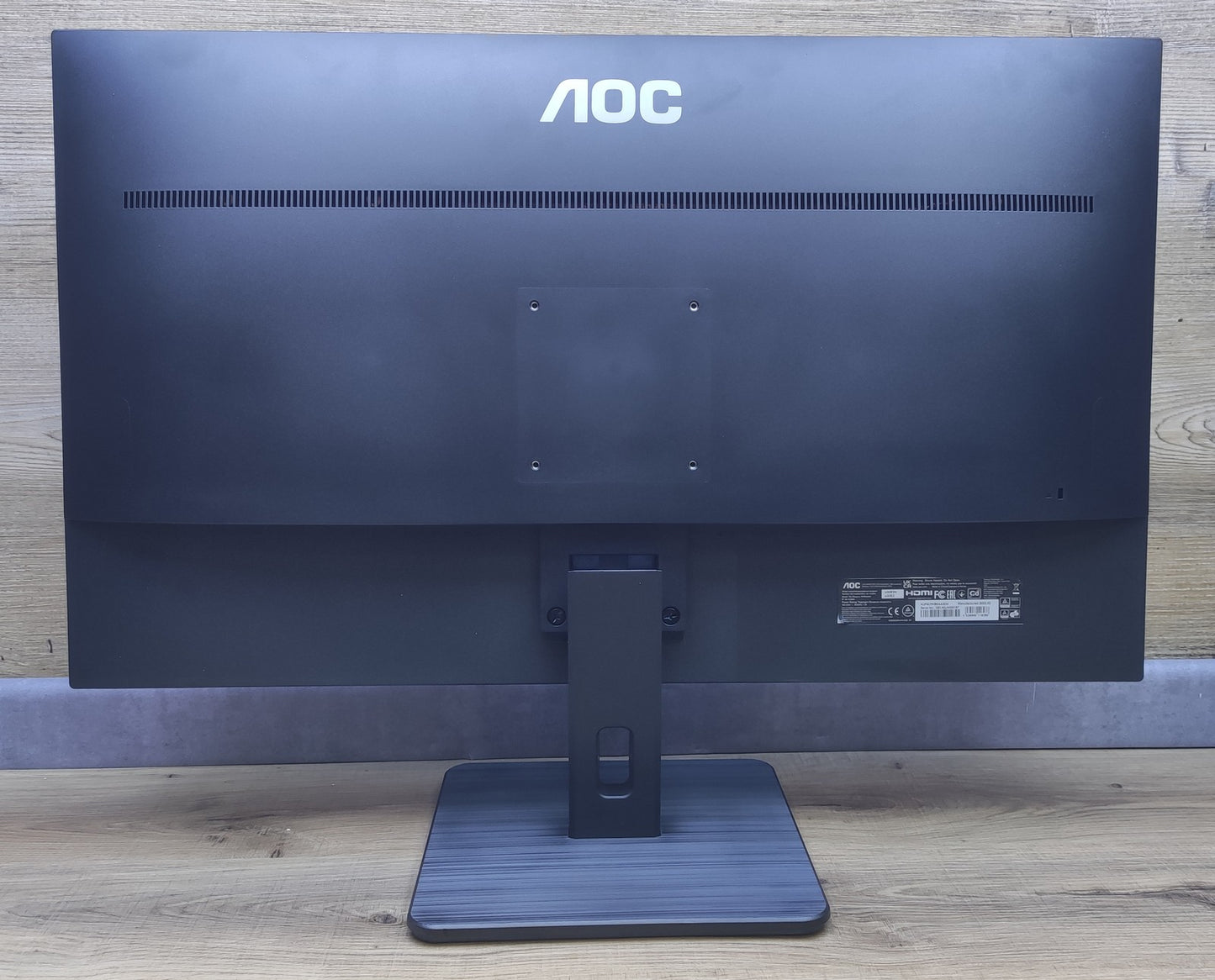 AOC U32E2N 4K Monitor 31.5" UHD 3840x2160 HDMI DP MVA Panel Adaptive Sync 60Hz 