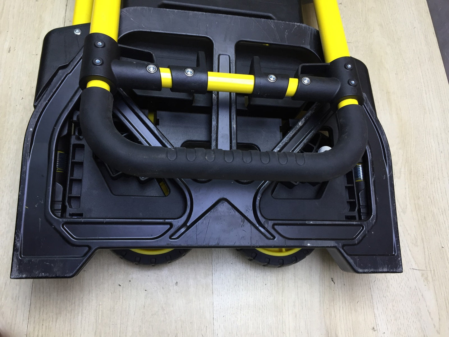 Stanley SXWTD-FT585 2-in-1 Sackkarre und Plattformwagen, 70/135 Kg, I33919