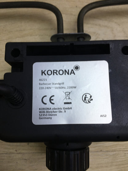 Korona 46221 Elektrischer Standgrill mit XXL-Grillrost, 2200 W, I29655