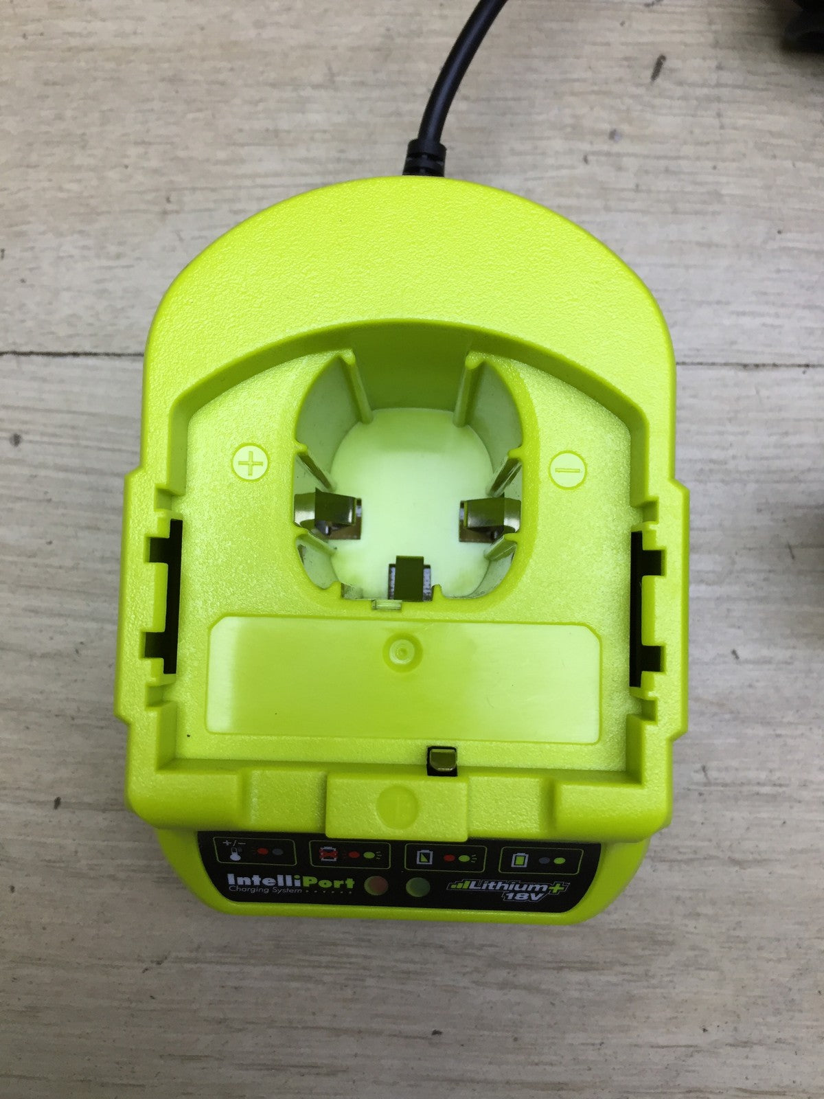 Ryobi RC18120-125 Schnelladegerät ohne Akku 18V, 2,5 Ah, ONE+, I33737