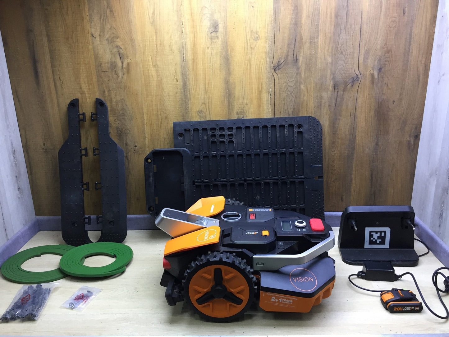 WORX Landroid Vision M600 Mähroboter WR206E.1 für Gärten bis 600m², I33961