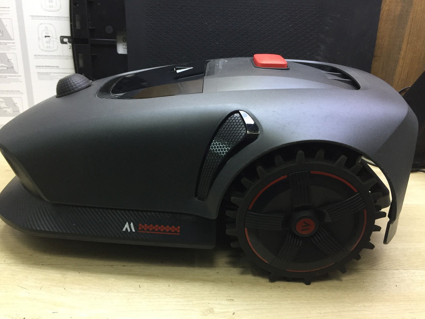 Dreame Mova 1000 Mähroboter (MLLM4110) bis 1.000 m² 3D-LiDAR kabellos, I33982
