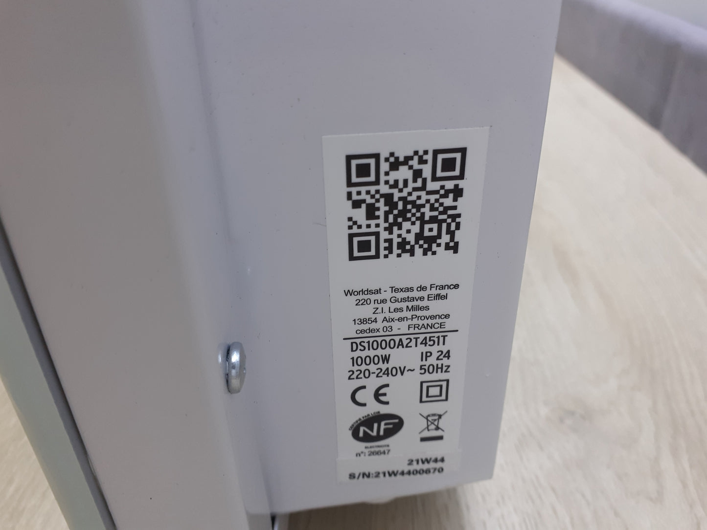 Carrera Handtuchheizkörper Heizgerät Glas LCD 1000 W weiß, I31488