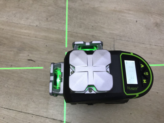 Huepar S04CG 4D Green Laser Level with LCD Screen 4 x 360°, I33068 