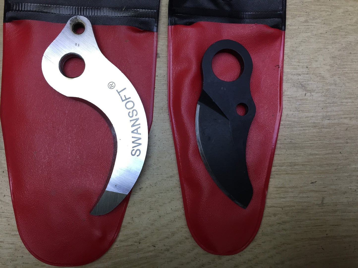 SWANSOFT 8605PRO Akku-Astschere mit Verlängerungskabel, 40mm, 2x 4Ah Akku I33739