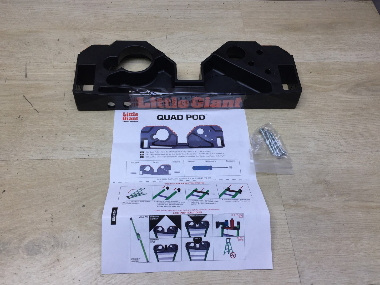 Little Giant 15104 Quad Pod Werkzeughalter, Leiterzubehör, Schwarz, I34112