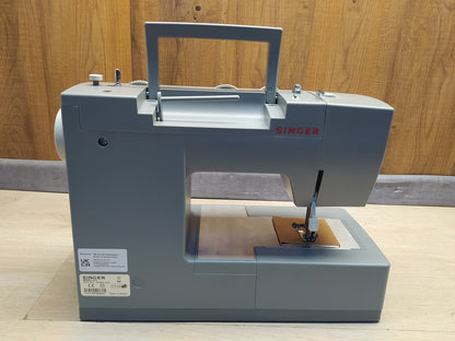 Singer Heavy Duty 4411 Nähmaschine, 11 Stichprogramme, I36683