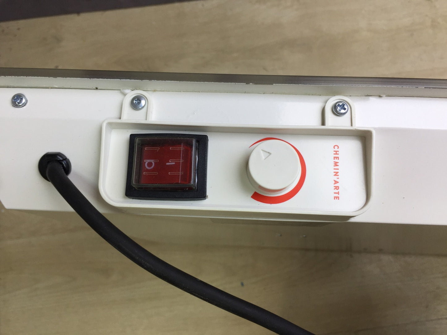 Chemin‘Arte HG-1200T/113 Handtuchtrockner, dekorativ, 1200W Wellendesign, I32982