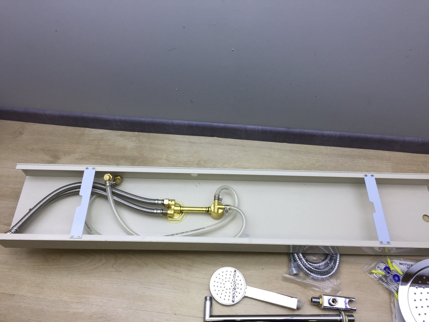 ROUSSEAU Duschpaneel mit Handbrause, I18035