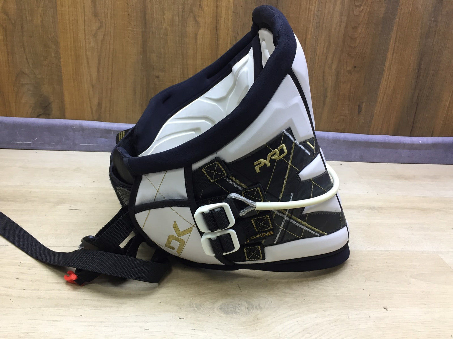 Dakine Pyro Harness Kitesurf/Windsurf Hüfttrapez Größe XL I34108