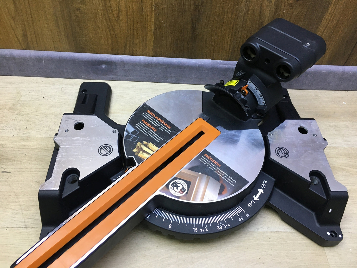 Evolution R210SMS-300+ Mehrzweck-Gleit-Gehrungssäge 210 mm, I31494