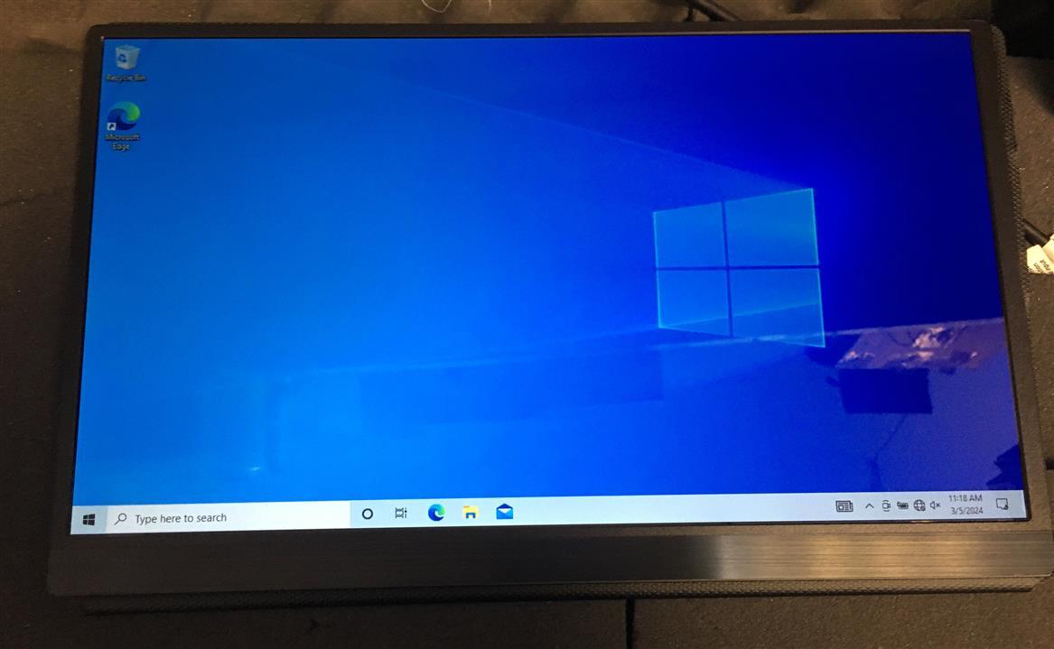 IVV 156UC Tragbarer 4K Gaming Monitor 15,6" UHD 3840x2160 IPS HDMI USB-C schwarz