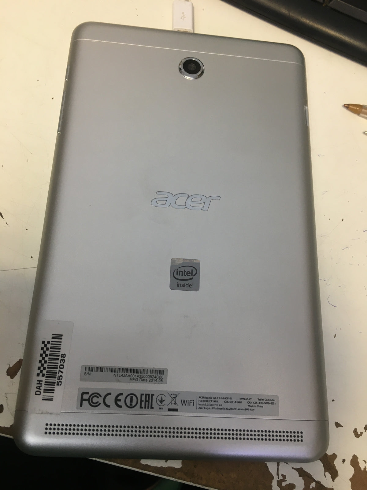 Acer Iconia Tab 8 A1-840 FHD Tablet 7.9" Touch 1280x800 Atom Z3745 16GB 2GB WiFi 