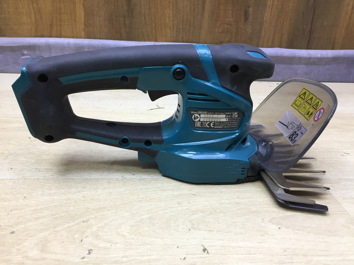 Makita UM600D Akku-Gras-Strauchschere 12V, 2 Akkus, I34221
