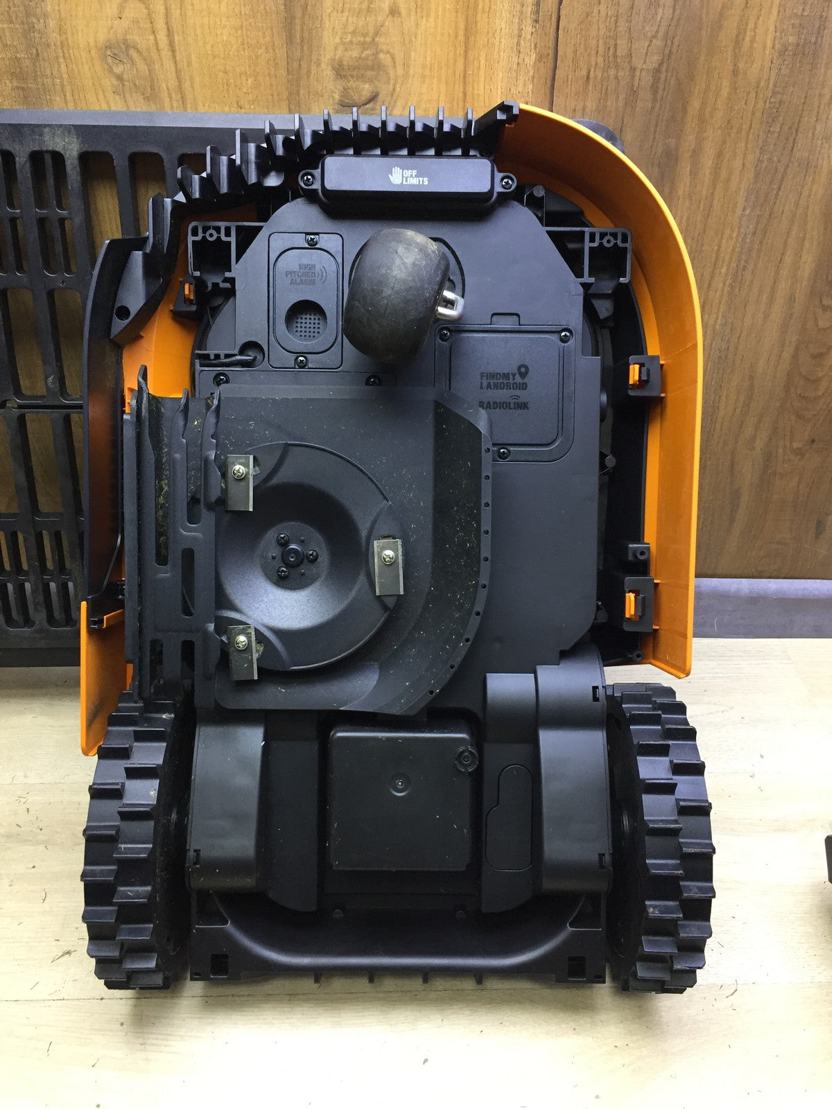 WORX Landroid M700 PLUS WR167E Mähroboter für Gärten bis 700 qm, I33978