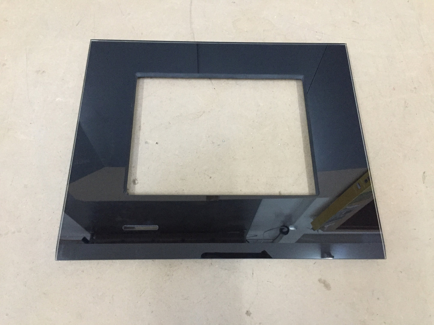 Jung R10SWD Rahmen für KNX Flat Panel PC 10 Zoll (25.4 cm) Glas, I14296