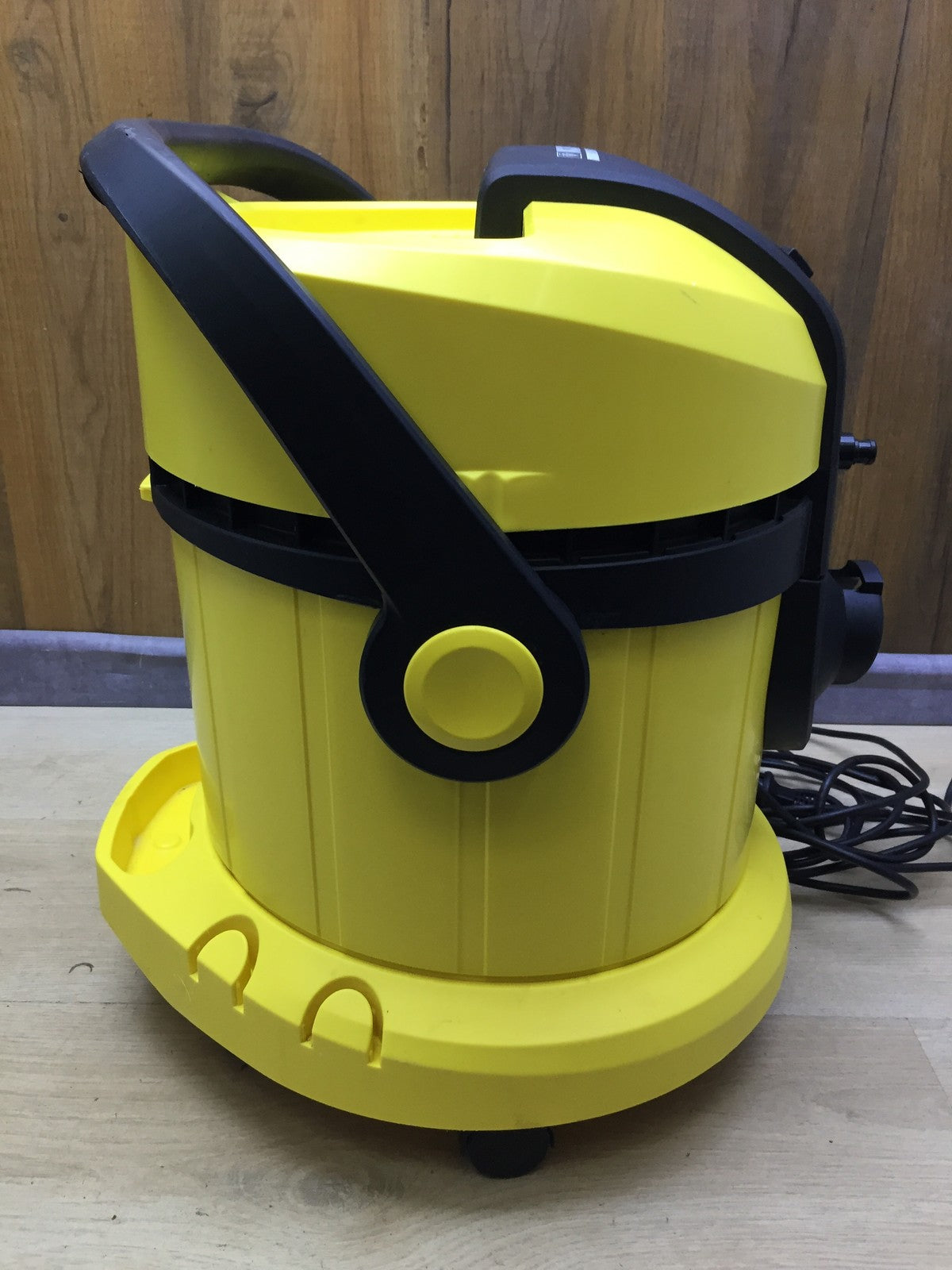 Kärcher SE 4002 Elektro-Waschsauger (1.081-140.0), I33676