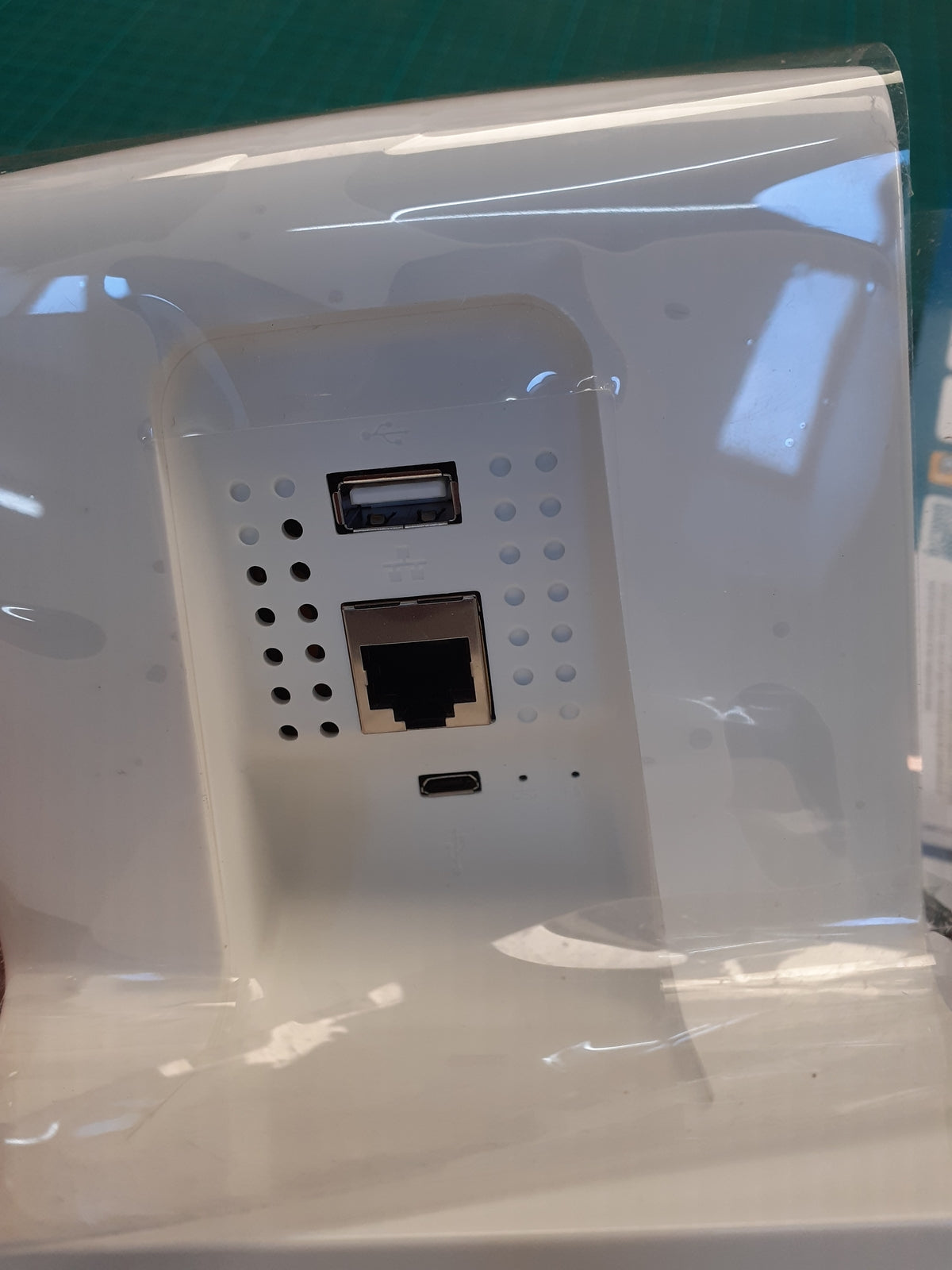 Somfy 2401354 TaHoma Premium Smart Home Steuerung, I04411