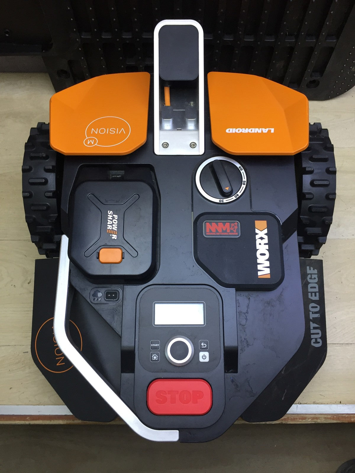 WORX Landroid Vision M550 Mähroboter WR205E für Gärten bis 550m², I33591