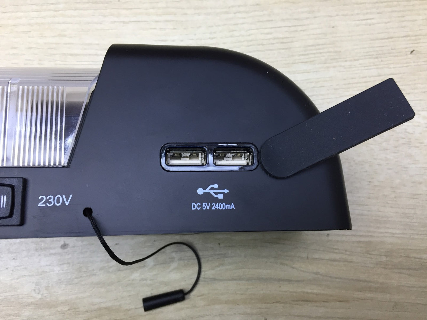 ML Accessories SL6USBMB 230V IP20 6W LED Rasierer Licht, I34056